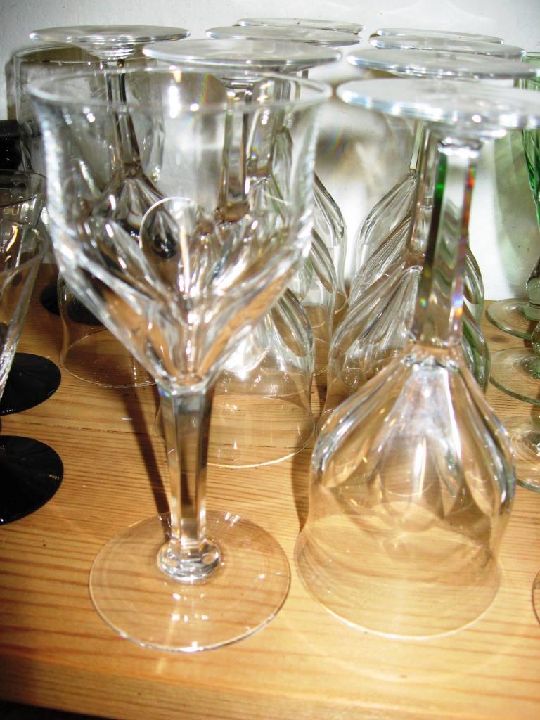Oreste glas fra – Antik og Gamle Møbler