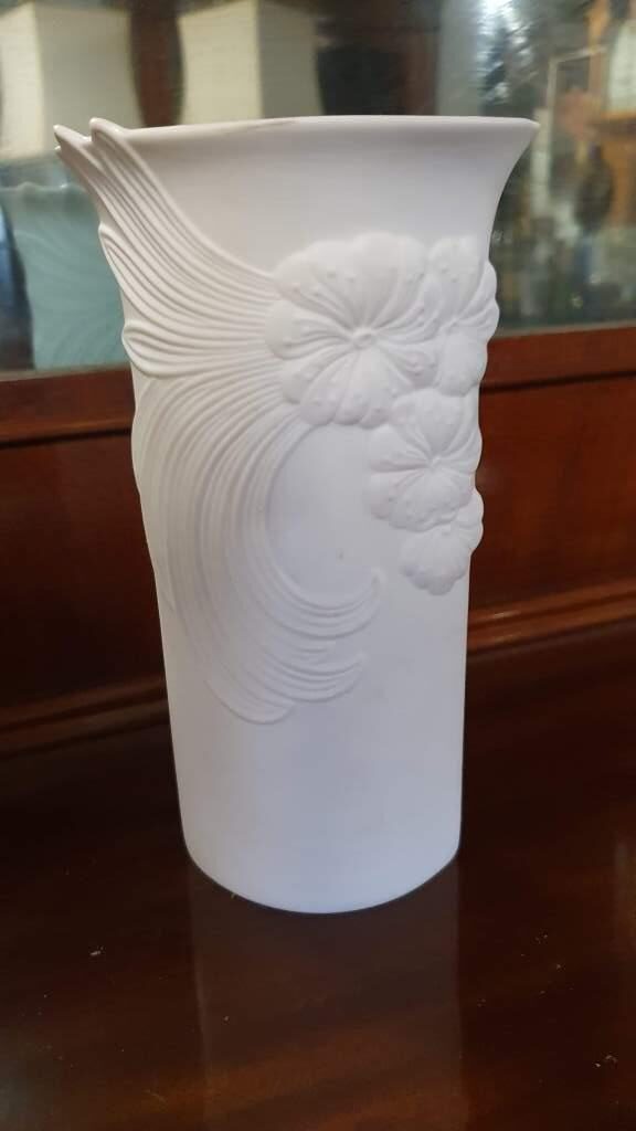 Vase hvidt bisquit